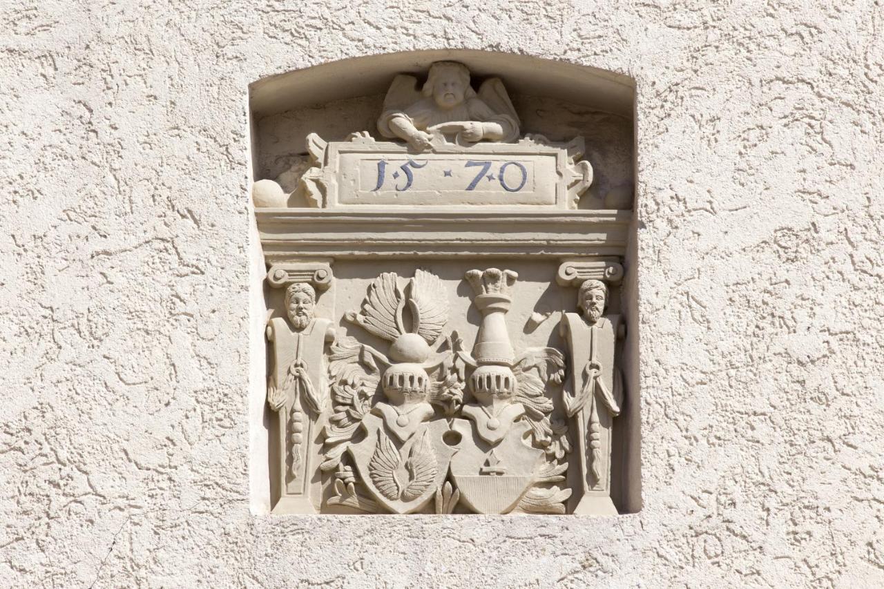 Wenkheimer Hof Ferienwohnung イプホーフェン エクステリア 写真